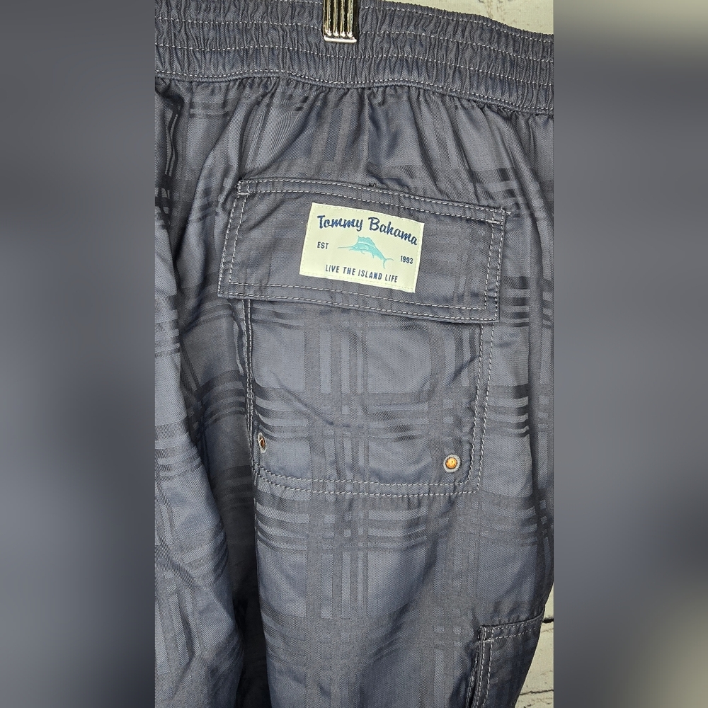 Tommy Bahama Men' Swim Trunks Size XXL - Picture 5 of 10
